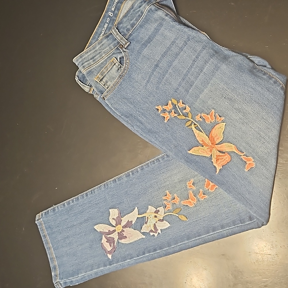 WOMENS EMBROIDERED BOYFRIEND JEANS- SIZE 8